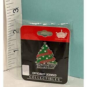 Tampa Bay Lightning Seasons Greeting Christmas Tree pin